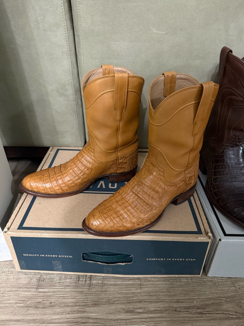 Tecovas Desert Cole caiman